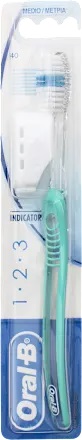ORALB 123 INDICATOR SPAZZOLINO MANUALE SETOLE 35 MEDIE - Farmasanitas 