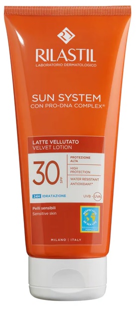 RILASTIL SUN SYSTEM PHOTO PROTECTION TERAPY LATTE VELLUTANTE SPF 30 200 ML - Farmasanitas 